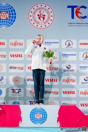 podio gaddi caterina ita uneven bars ph simone ferraro sfa07453